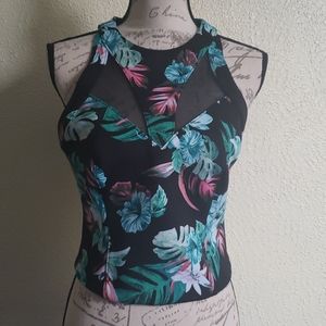 GU Guess medium Tropical mesh semi crop top